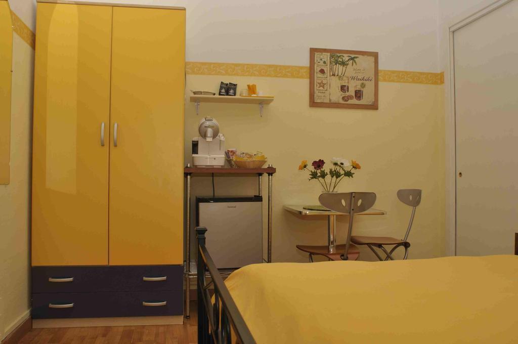 Affittacamere "In Piazzetta Da Vasco" Lerici Exterior foto