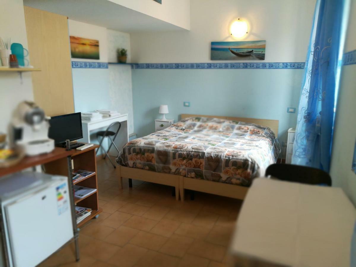 Affittacamere "In Piazzetta Da Vasco" Lerici Exterior foto